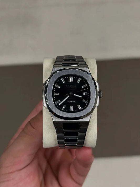 Nautilus Dark Knight