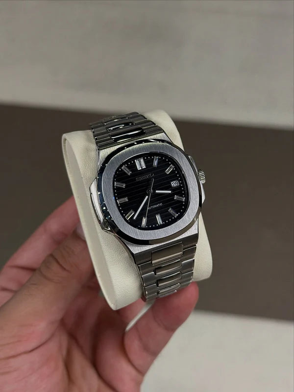 Nautilus Dark Knight